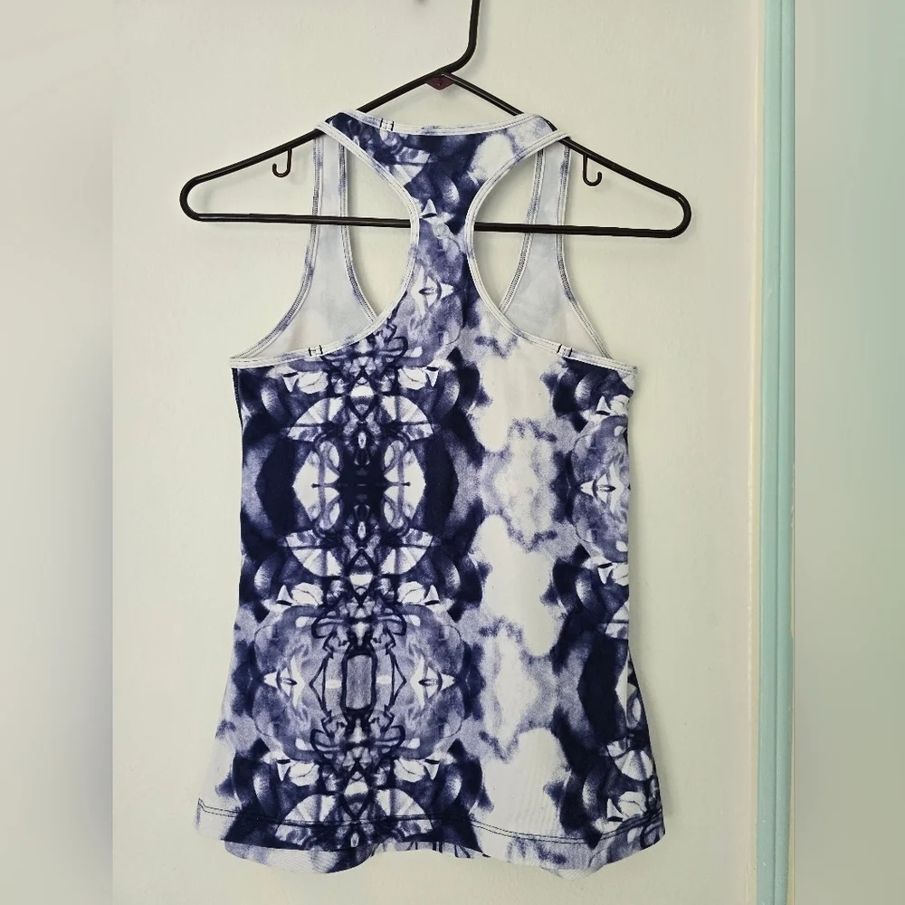 Lululemon Women's Blue Tie-Dye Tank Top. No Size